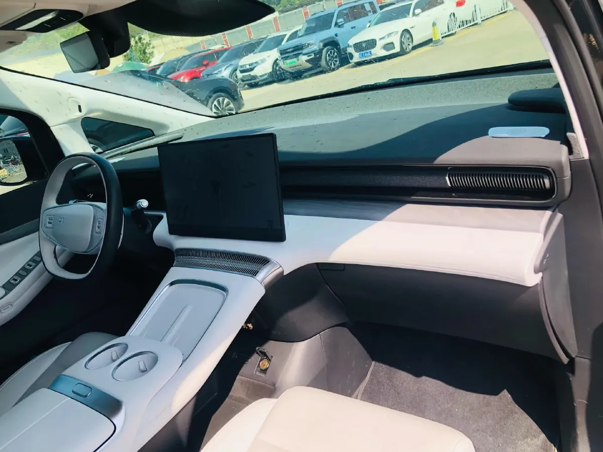 2024 Xpeng X9 BEV 101.5KWH,autocango,china used car exporter,china ev exporter,chinese used car exporter,chinese used ev exporter