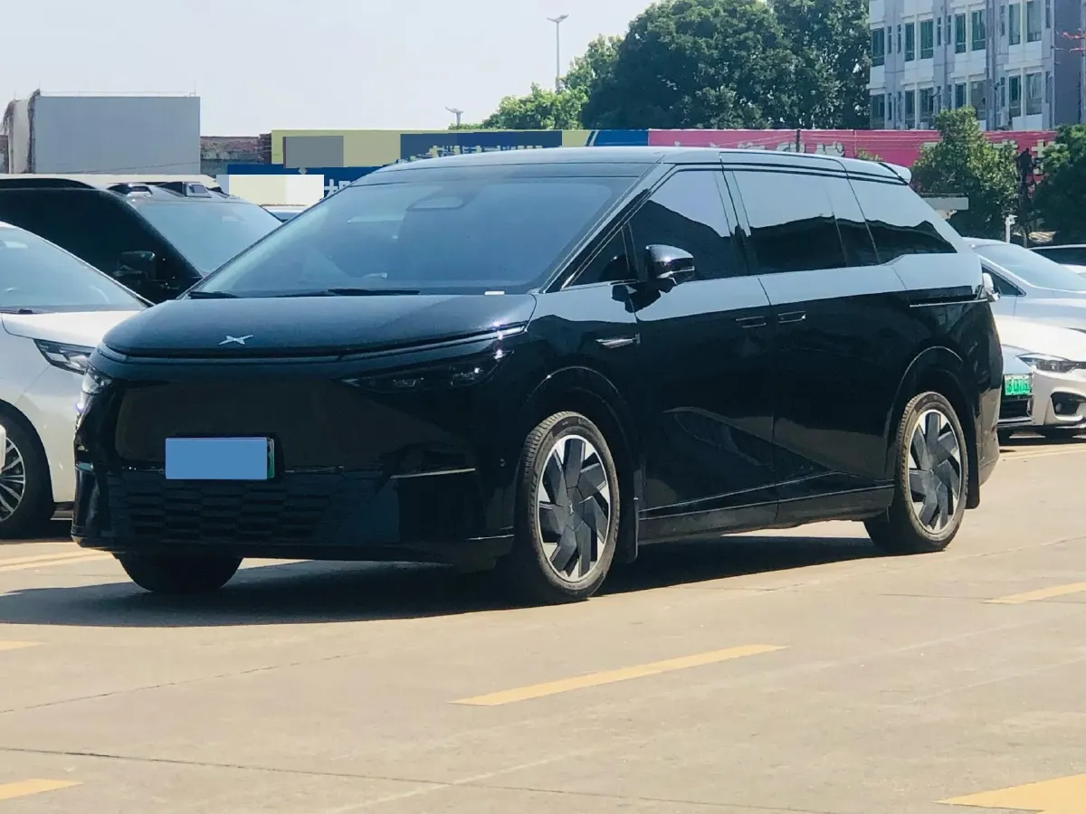 2024 Xpeng X9 BEV 101.5KWH,autocango,china used car exporter,china ev exporter,chinese used car exporter,chinese used ev exporter