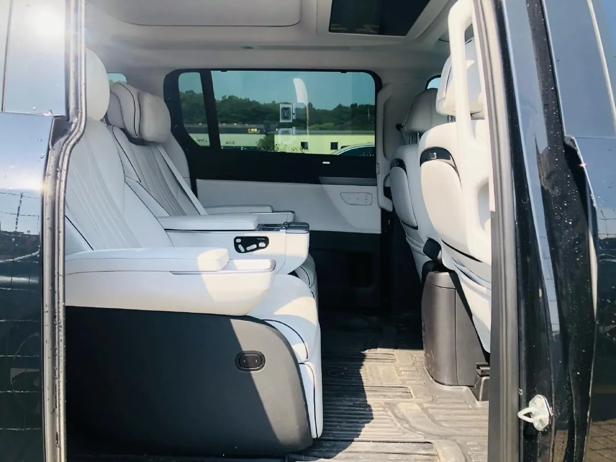 2024 Xpeng X9 BEV 101.5KWH,autocango,china used car exporter,china ev exporter,chinese used car exporter,chinese used ev exporter