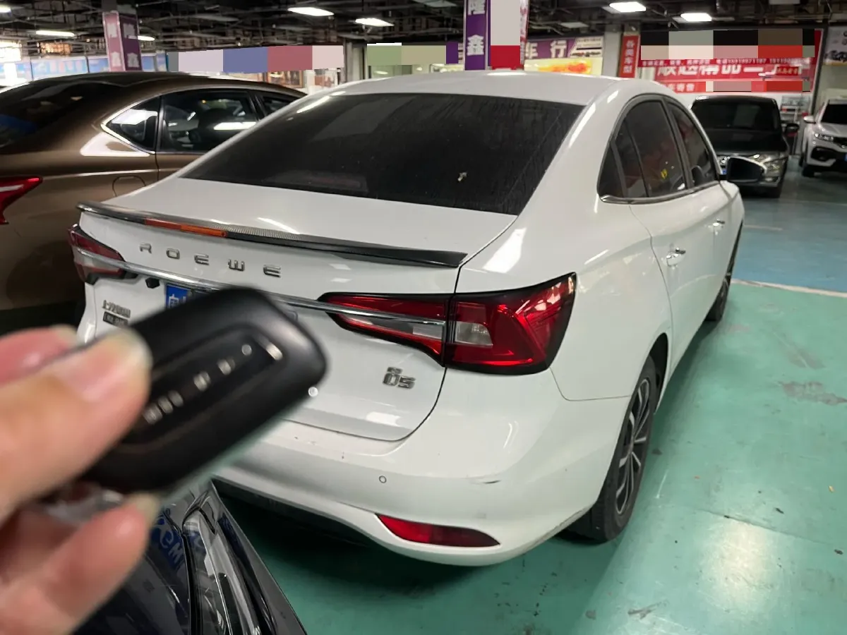 2020 Roewe i5 1.5L 120HP L4 CVT,autocango,china used car exporter,china ev exporter,chinese used car exporter,chinese used ev exporter