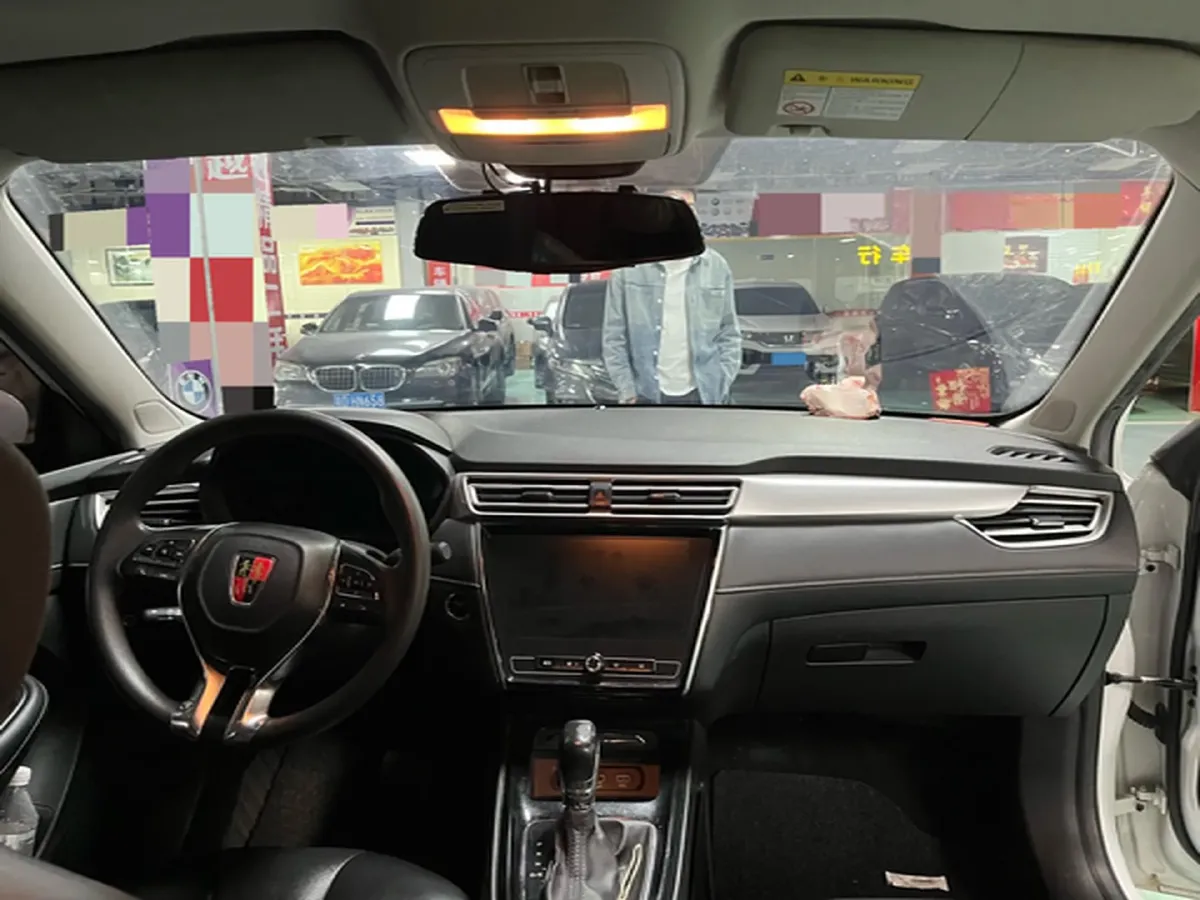 2020 Roewe i5 1.5L 120HP L4 CVT,autocango,china used car exporter,china ev exporter,chinese used car exporter,chinese used ev exporter