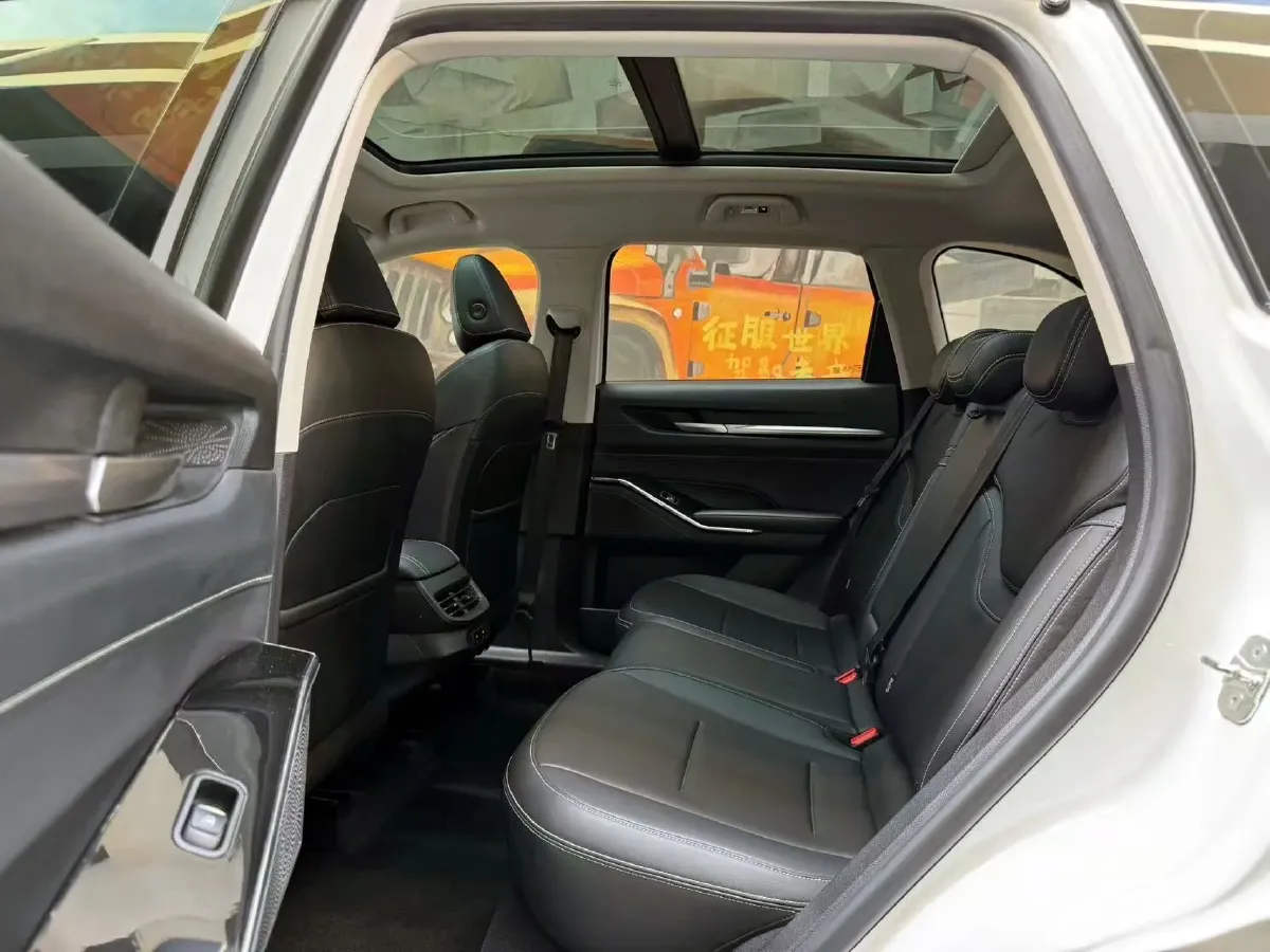 2022 Haval H6 1.5T 154HP L4 2DHT Hybrid 1.7KWH,autocango,china used car exporter,china ev exporter,chinese used car exporter,chinese used ev exporter