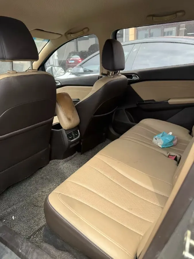 2017 BaoJun 310W 1.5L 112HP L4 6MT,autocango,china used car exporter,china ev exporter,chinese used car exporter,chinese used ev exporter