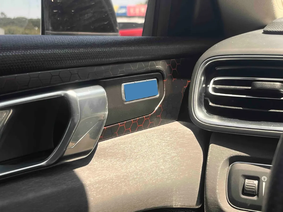 2018 Toyota C-HR 2.0L 171HP L4 CVT,autocango,china used car exporter,china ev exporter,chinese used car exporter,chinese used ev exporter