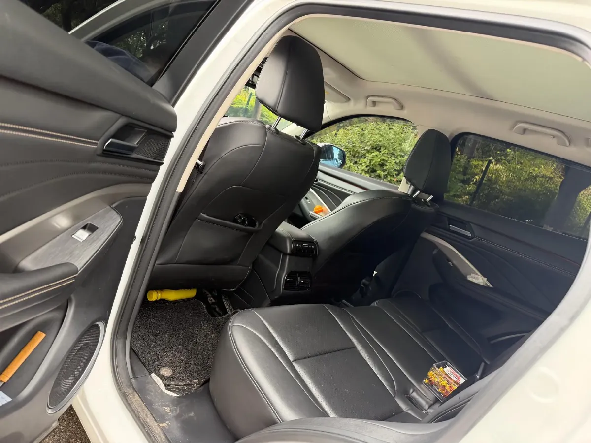 2018 WEY VV6 2.0T 197HP L4 7DCT,autocango,china used car exporter,china ev exporter,chinese used car exporter,chinese used ev exporter