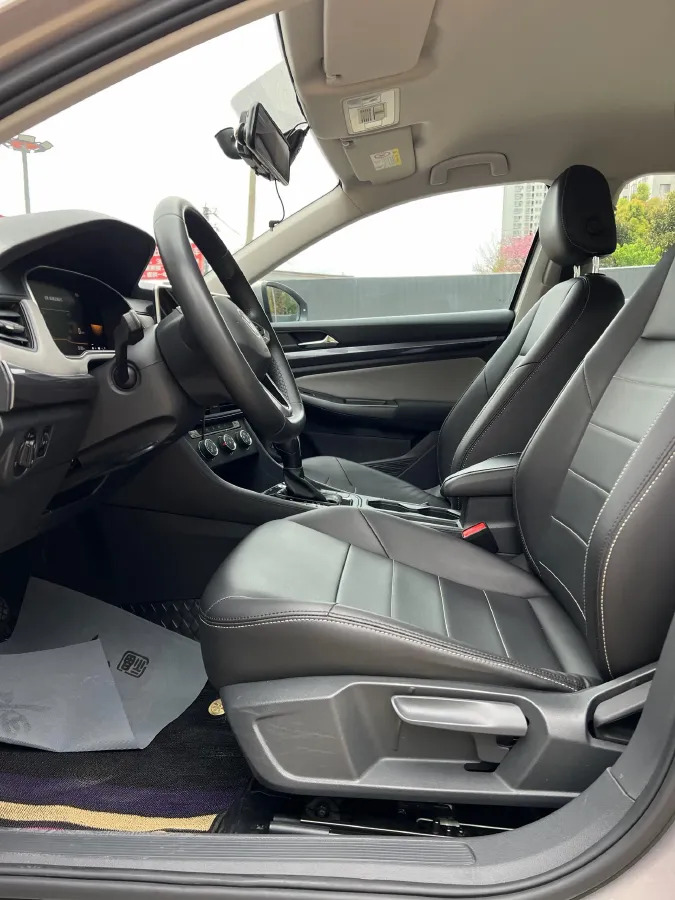 2023 Volkswagen Bora 1.2T 116HP L4 7DCT,autocango,china used car exporter,china ev exporter,chinese used car exporter,chinese used ev exporter