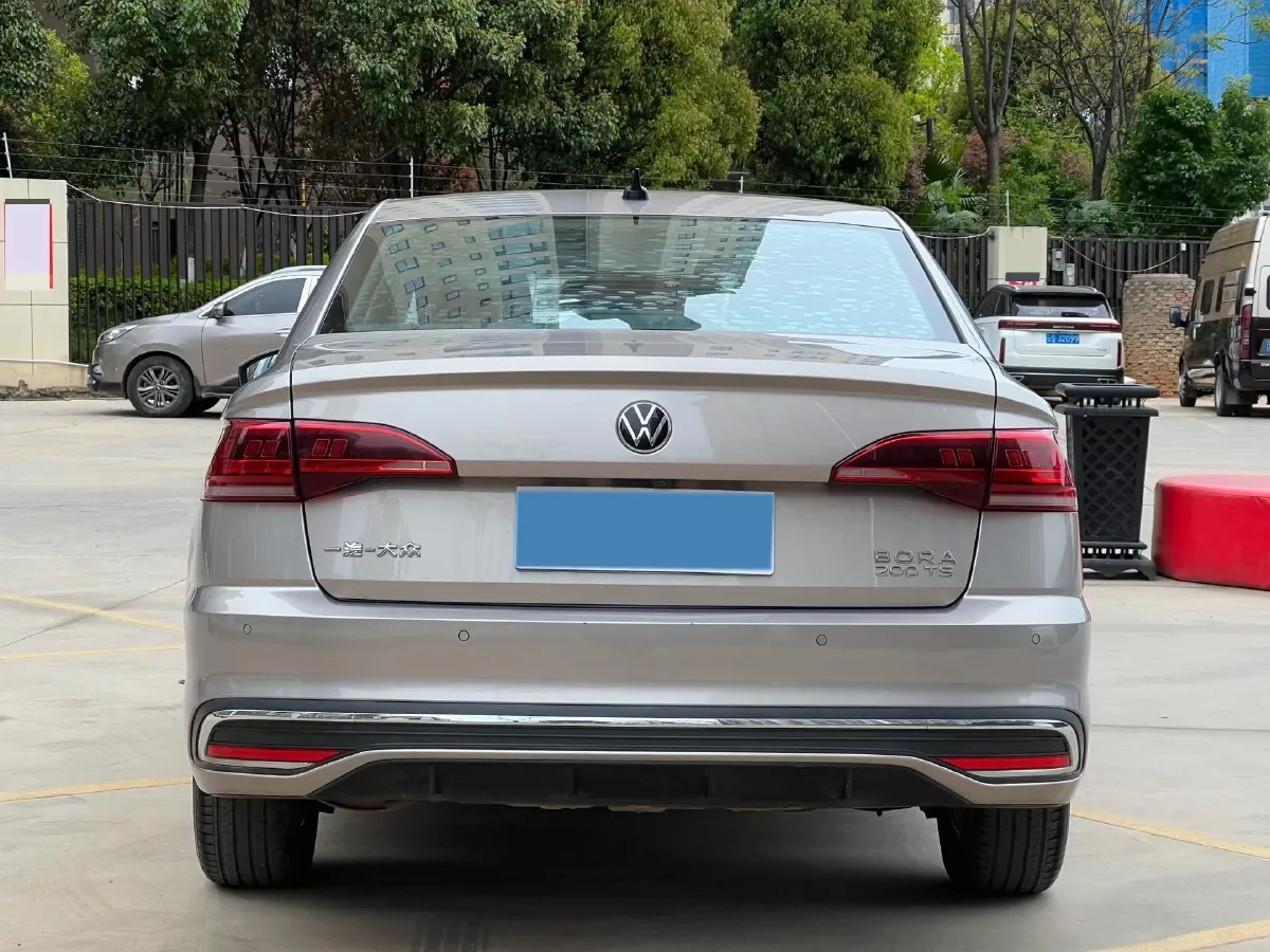 2023 Volkswagen Bora 1.2T 116HP L4 7DCT,autocango,china used car exporter,china ev exporter,chinese used car exporter,chinese used ev exporter