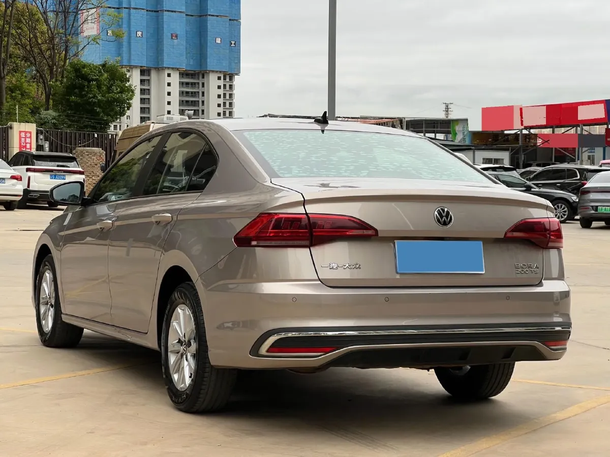 2023 Volkswagen Bora 1.2T 116HP L4 7DCT,autocango,china used car exporter,china ev exporter,chinese used car exporter,chinese used ev exporter