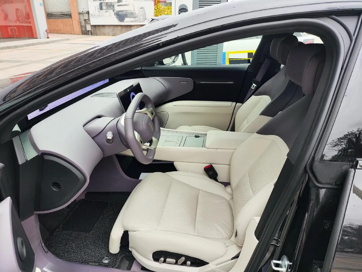 2025 Avatr 12 BEV 94.53KWH,autocango,china used car exporter,china ev exporter,chinese used car exporter,chinese used ev exporter