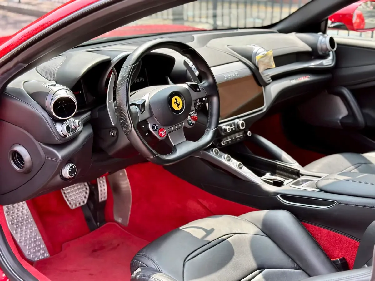 2017 Ferrari GTC4 Lusso 3.9T 609HP V8 7DCT,autocango,china used car exporter,china ev exporter,chinese used car exporter,chinese used ev exporter