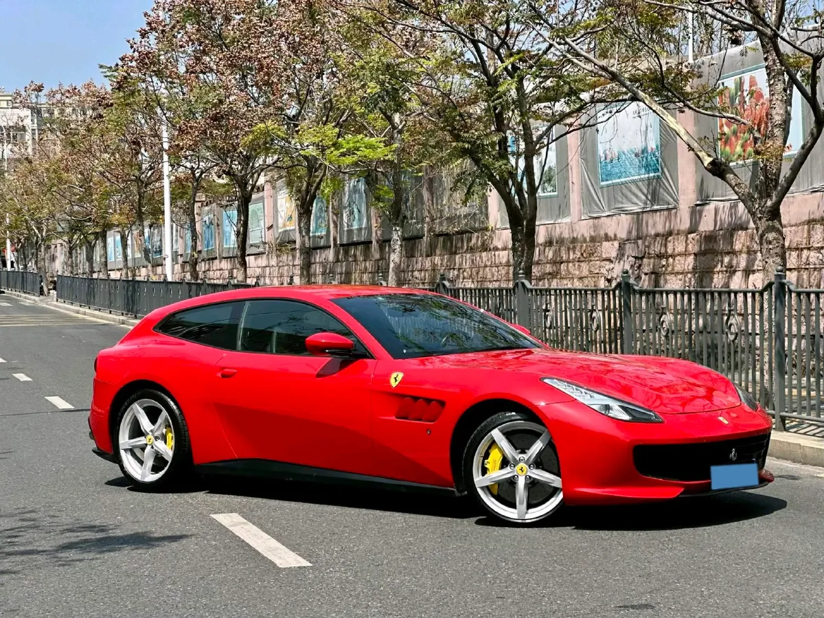 2017 Ferrari GTC4 Lusso 3.9T 609HP V8 7DCT,autocango,china used car exporter,china ev exporter,chinese used car exporter,chinese used ev exporter