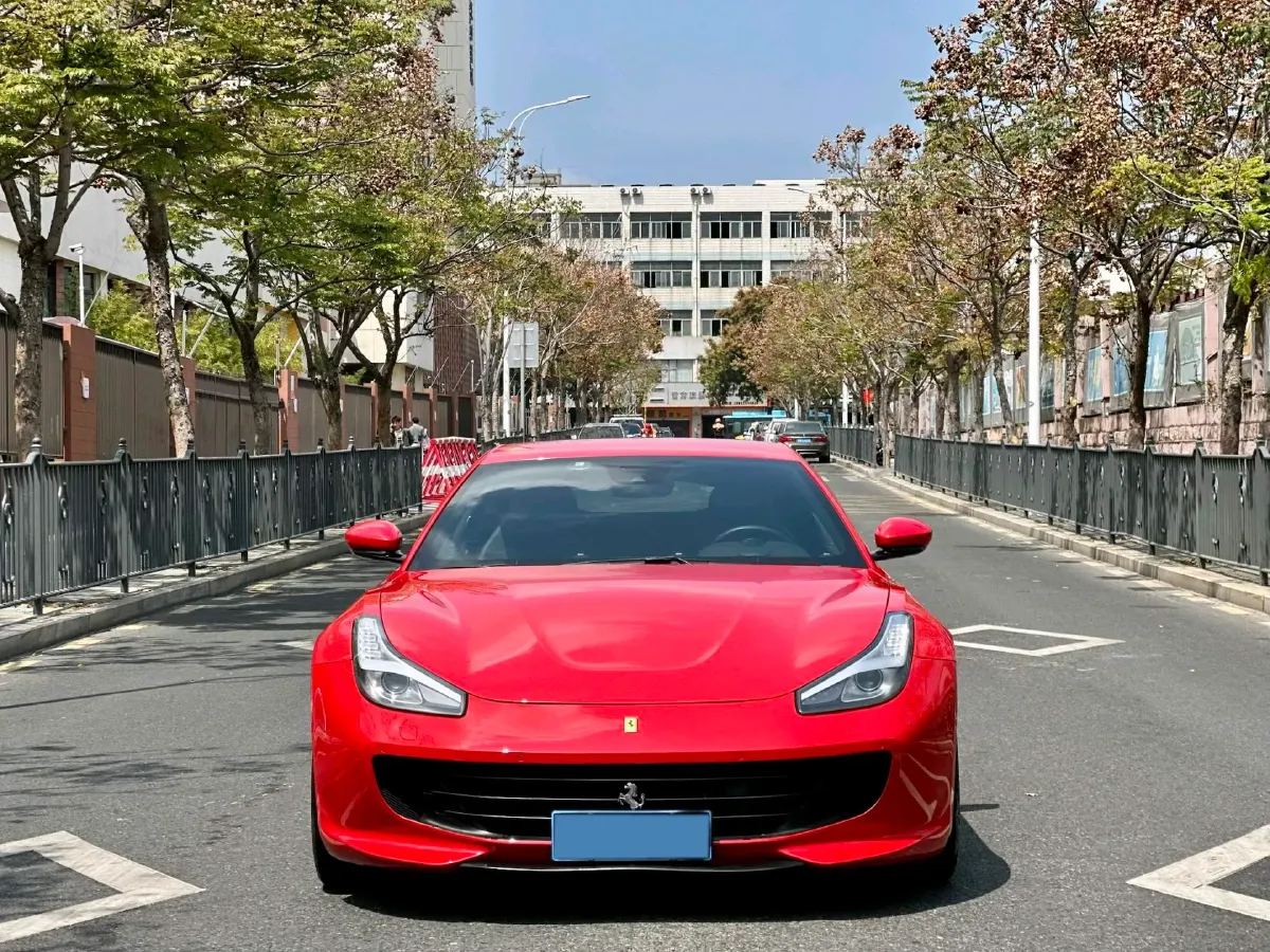 2017 Ferrari GTC4 Lusso 3.9T 609HP V8 7DCT,autocango,china used car exporter,china ev exporter,chinese used car exporter,chinese used ev exporter