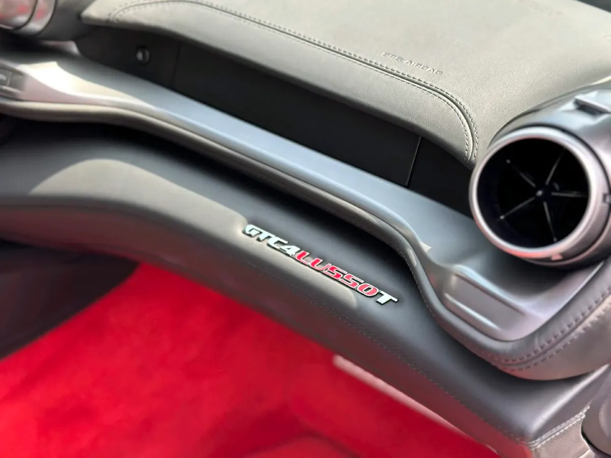 2017 Ferrari GTC4 Lusso 3.9T 609HP V8 7DCT,autocango,china used car exporter,china ev exporter,chinese used car exporter,chinese used ev exporter