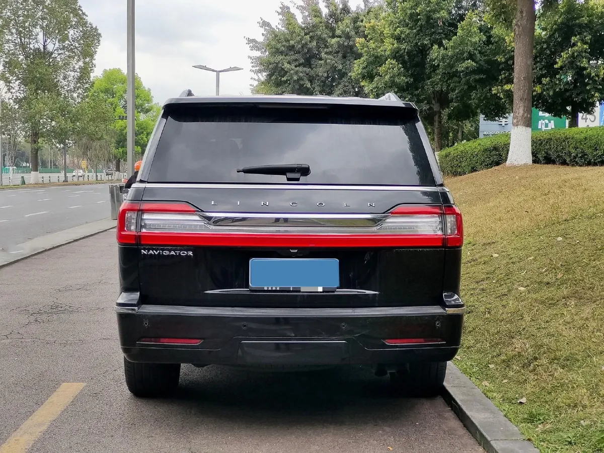 2019 Lincoln Navigator 3.5T 388HP V6 10AT,autocango,china used car exporter,china ev exporter,chinese used car exporter,chinese used ev exporter
