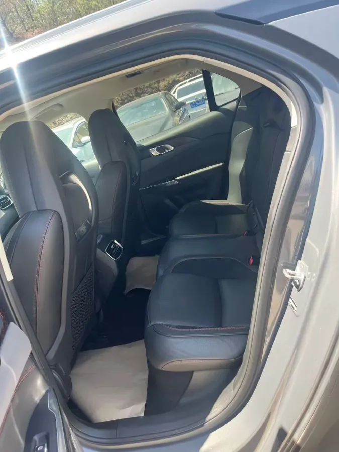 2018 Toyota C-HR 2.0L 171HP L4 CVT,autocango,china used car exporter,china ev exporter,chinese used car exporter,chinese used ev exporter