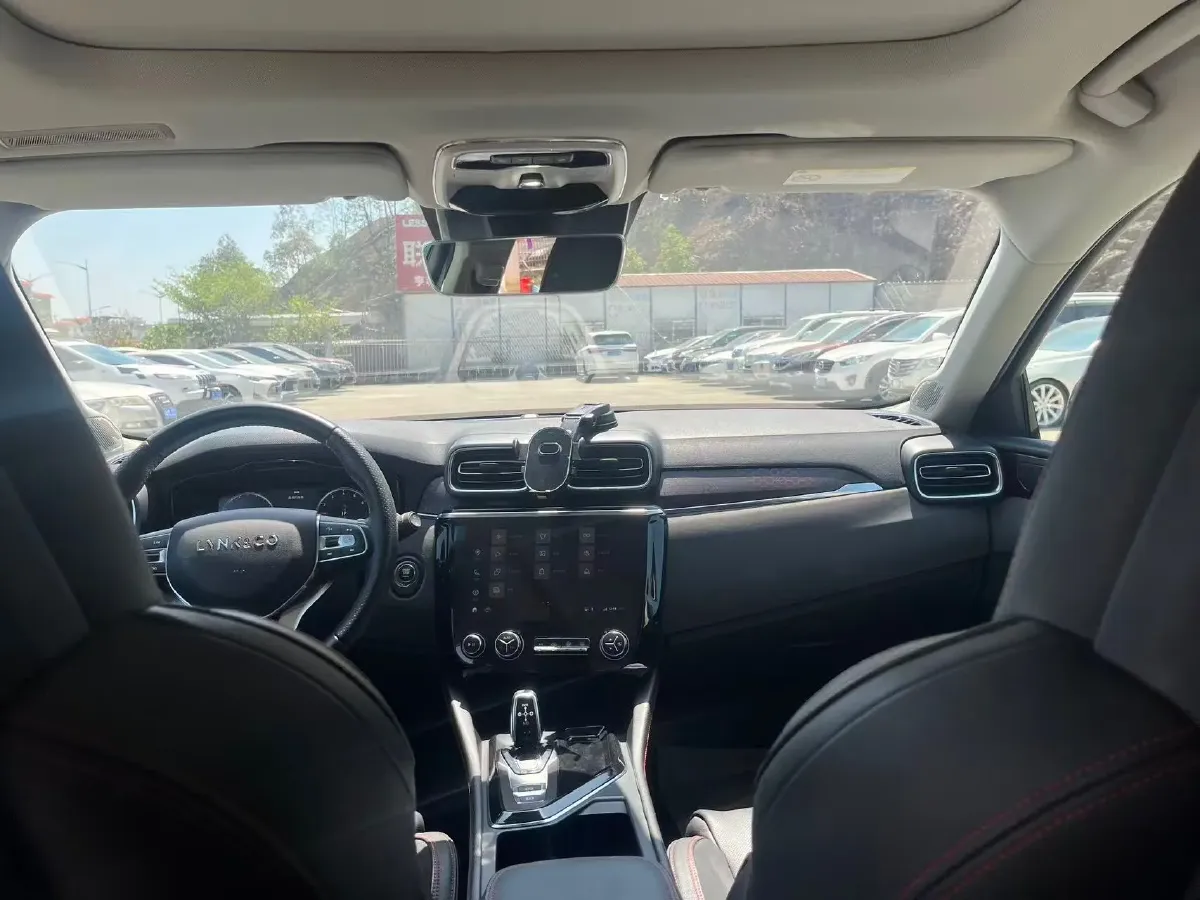 2018 Toyota C-HR 2.0L 171HP L4 CVT,autocango,china used car exporter,china ev exporter,chinese used car exporter,chinese used ev exporter