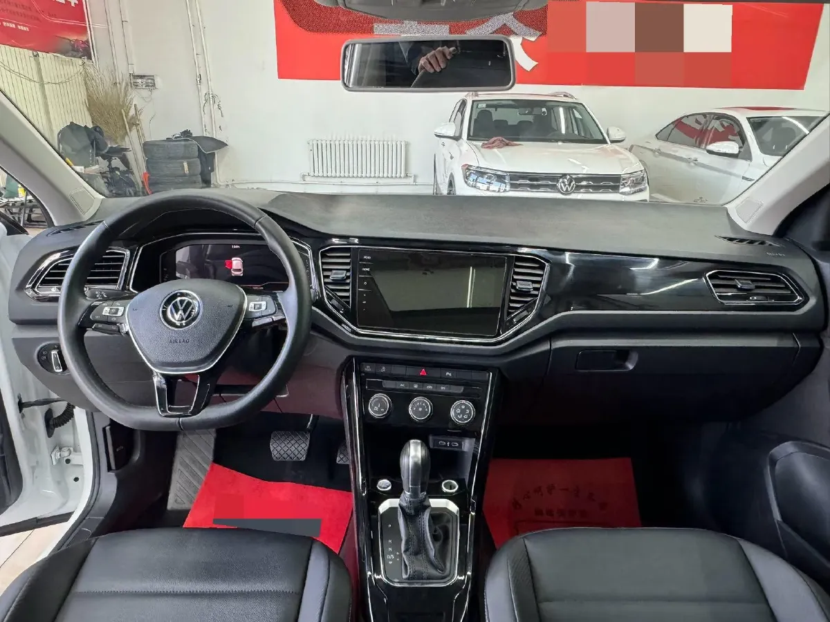 2022 Volkswagen T-Roc 1.4T 150HP L4 7DCT,autocango,china used car exporter,china ev exporter,chinese used car exporter,chinese used ev exporter