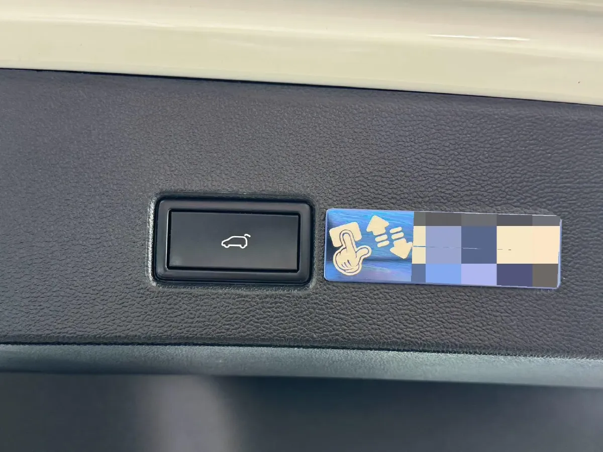 2022 Volkswagen T-Roc 1.4T 150HP L4 7DCT,autocango,china used car exporter,china ev exporter,chinese used car exporter,chinese used ev exporter