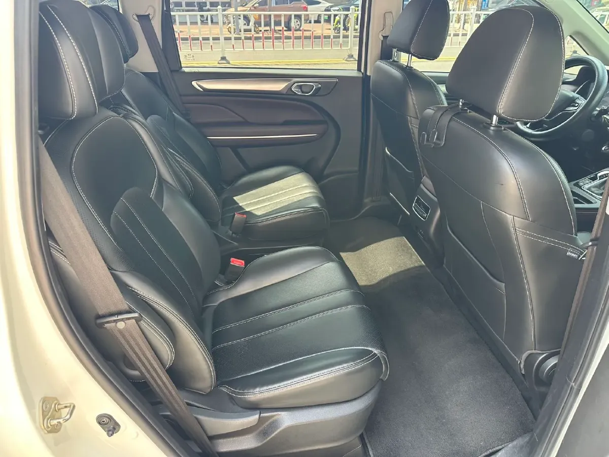 2021 GAC Trumpchi M6 1.5T 169HP L4 7DCT,autocango,china used car exporter,china ev exporter,chinese used car exporter,chinese used ev exporter