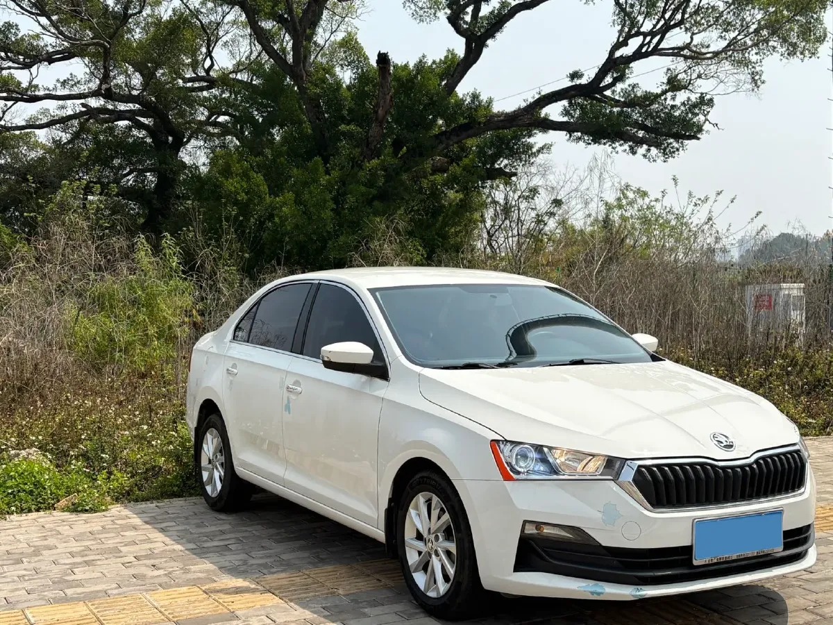 2020 DongFeng Aeolus YiXuan 1.5T 150HP L4 6DCT,autocango,china used car exporter,china ev exporter,chinese used car exporter,chinese used ev exporter