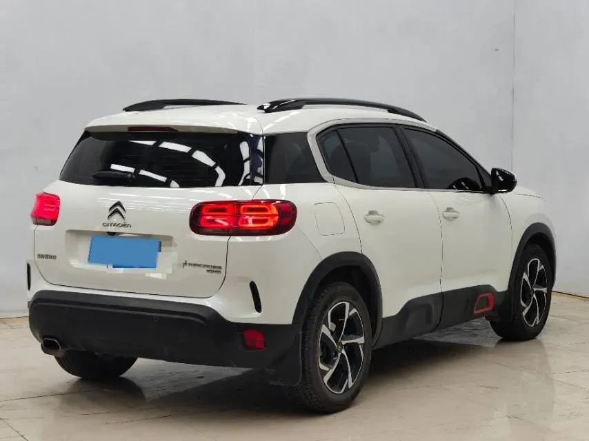 2017 Citroen C5 Aircross 1.6T 167HP L4 6AT,autocango,china used car exporter,china ev exporter,chinese used car exporter,chinese used ev exporter