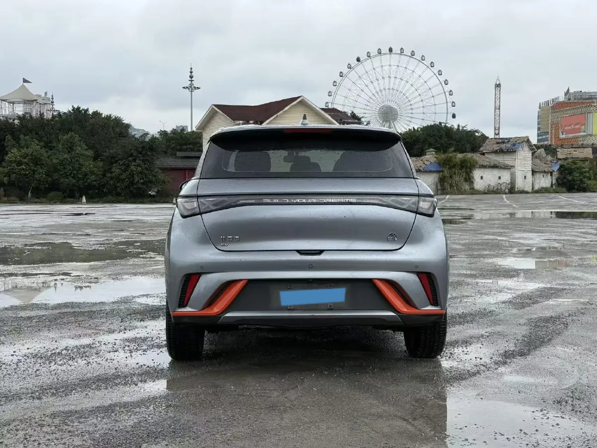 2021 Ford Escort 1.5L 122HP L3 6AT,autocango,china used car exporter,china ev exporter,chinese used car exporter,chinese used ev exporter