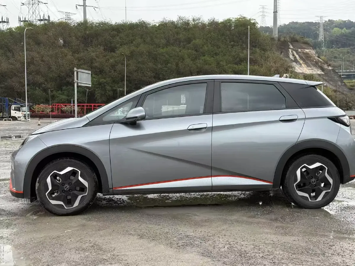 2021 Ford Escort 1.5L 122HP L3 6AT,autocango,china used car exporter,china ev exporter,chinese used car exporter,chinese used ev exporter