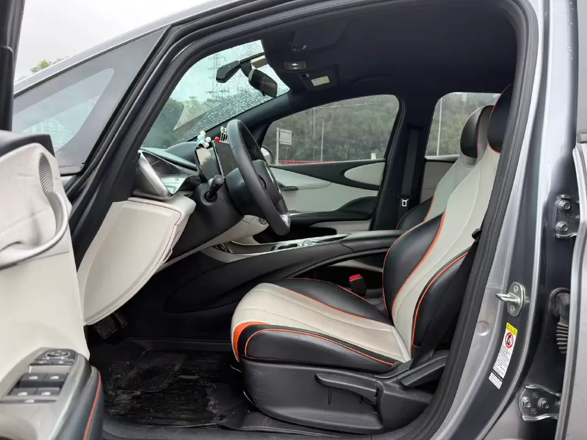 2021 Ford Escort 1.5L 122HP L3 6AT,autocango,china used car exporter,china ev exporter,chinese used car exporter,chinese used ev exporter