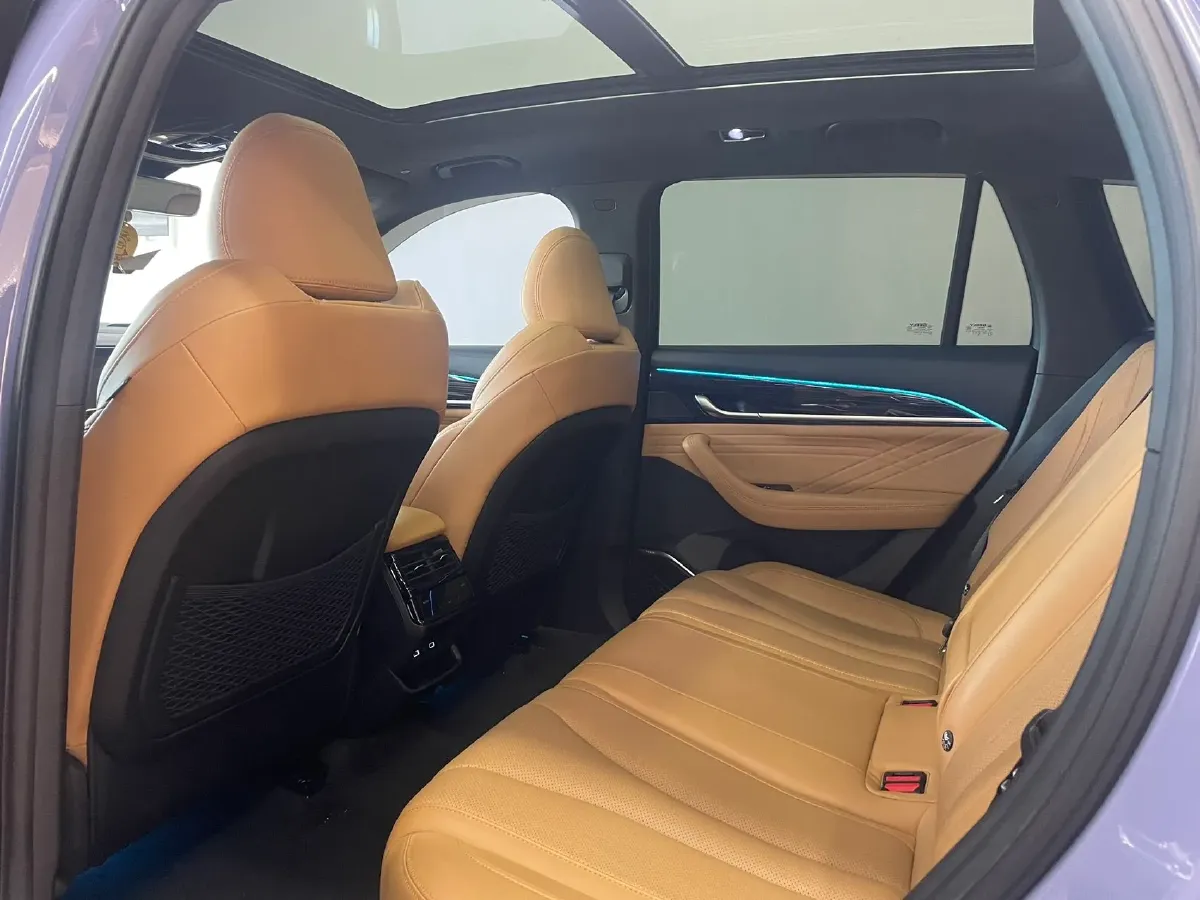 2022 Geely Monjaro 1.5T 150HP L3 3DHT PHEV 41.2KWH,autocango,china used car exporter,china ev exporter,chinese used car exporter,chinese used ev exporter