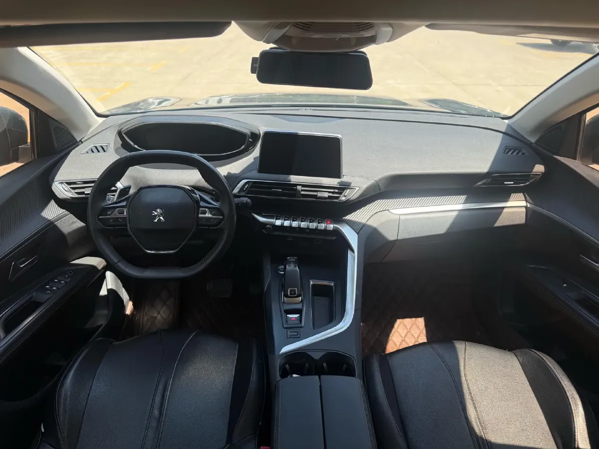 2019 Peugeot 5008 1.6T 170HP L4 6AT,autocango,china used car exporter,china ev exporter,chinese used car exporter,chinese used ev exporter