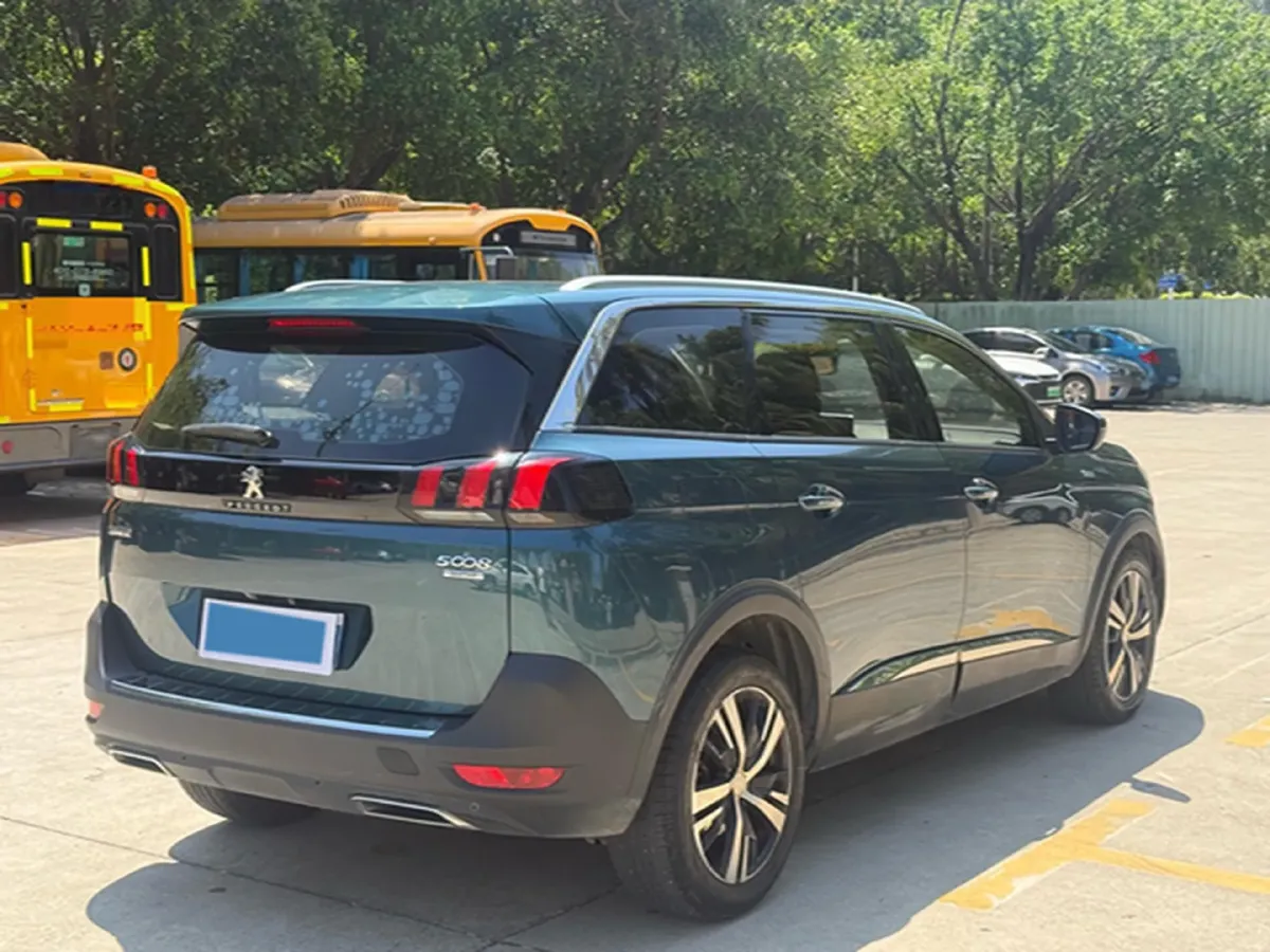 2019 Peugeot 5008 1.6T 170HP L4 6AT,autocango,china used car exporter,china ev exporter,chinese used car exporter,chinese used ev exporter