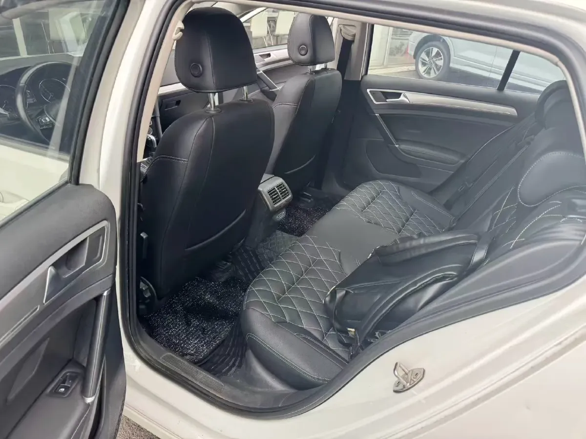 2018 Volkswagen Golf 1.6L 110HP L4 6AT,autocango,china used car exporter,china ev exporter,chinese used car exporter,chinese used ev exporter