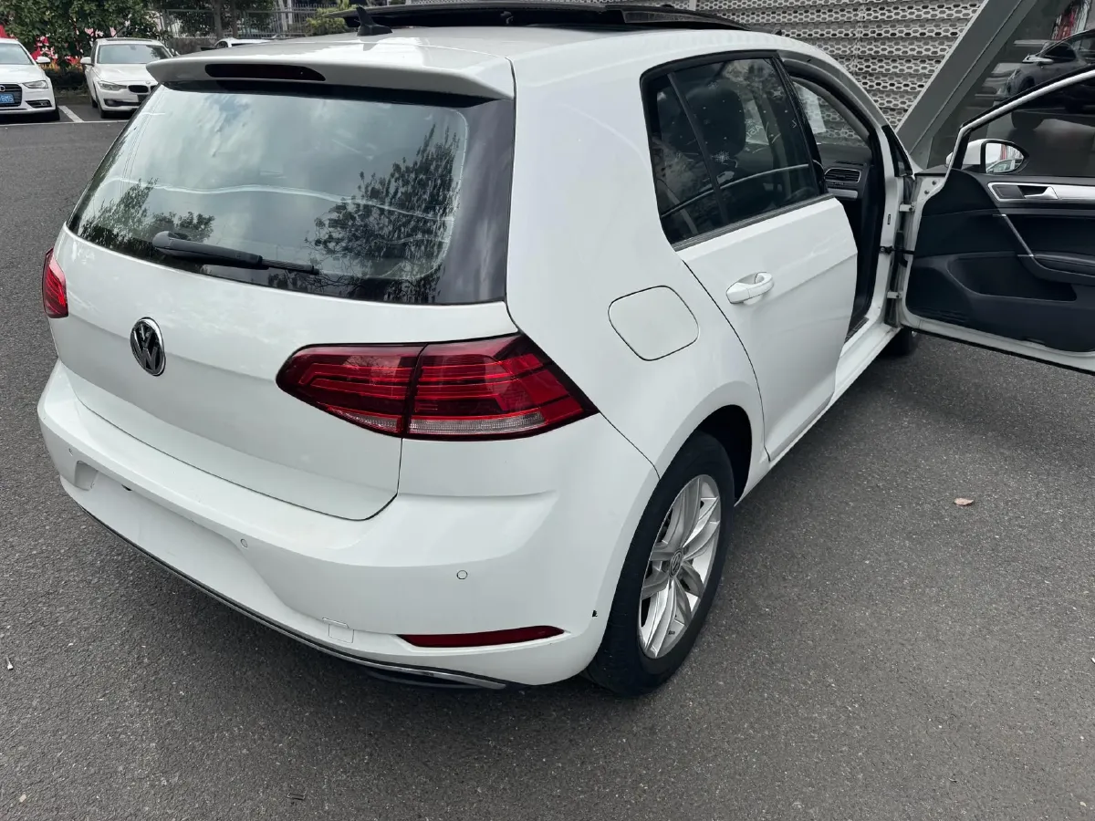 2018 Volkswagen Golf 1.6L 110HP L4 6AT,autocango,china used car exporter,china ev exporter,chinese used car exporter,chinese used ev exporter