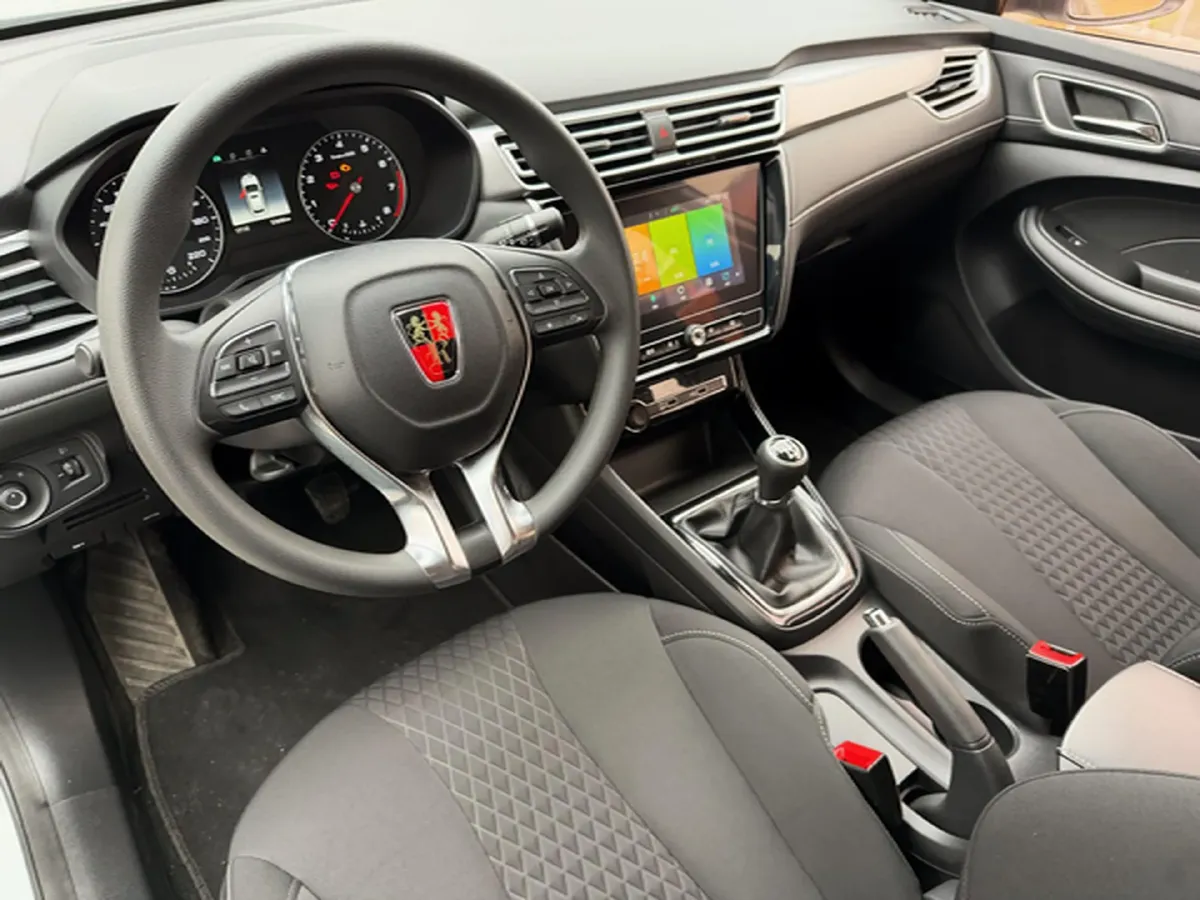 2019 Roewe i5 1.5L 120HP L4 5MT,autocango,china used car exporter,china ev exporter,chinese used car exporter,chinese used ev exporter