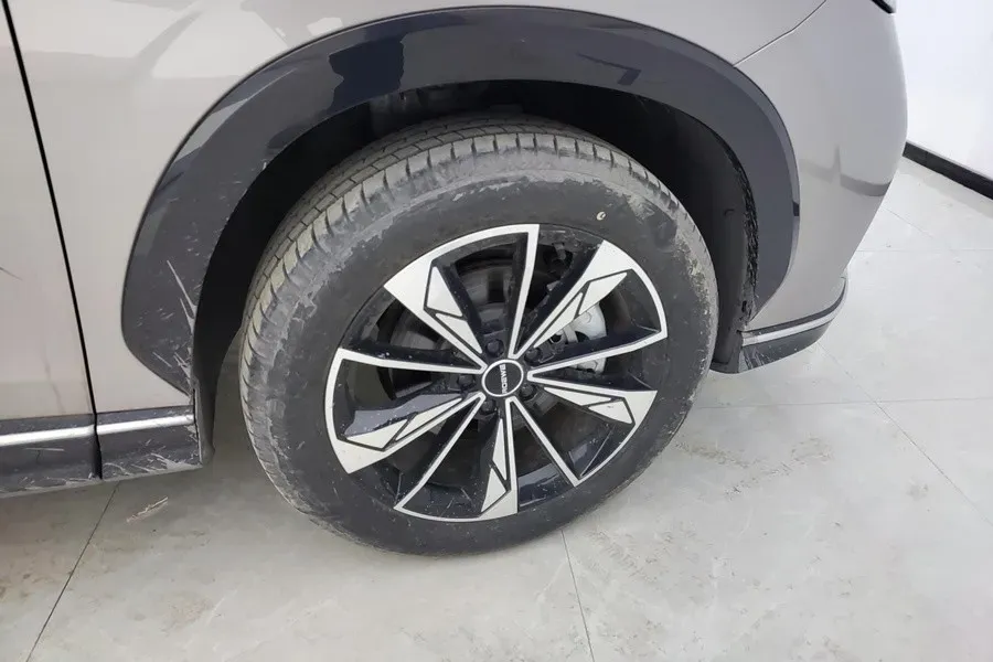 2023 Roewe RX5 1.5T 188HP L4 AMT PHEV 12.3KWH,autocango,china used car exporter,china ev exporter,chinese used car exporter,chinese used ev exporter