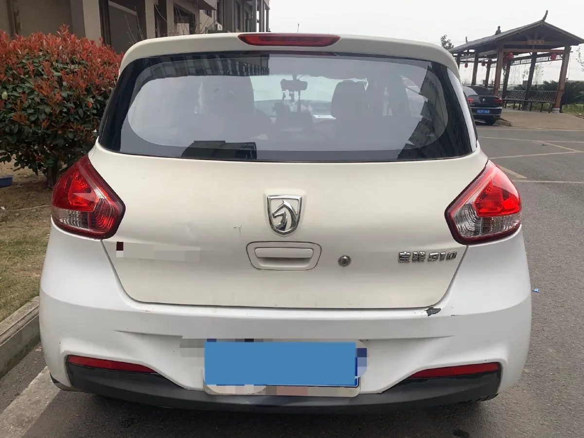 2016 BaoJun 310 1.2L 82HP L4 5MT,autocango,china used car exporter,china ev exporter,chinese used car exporter,chinese used ev exporter