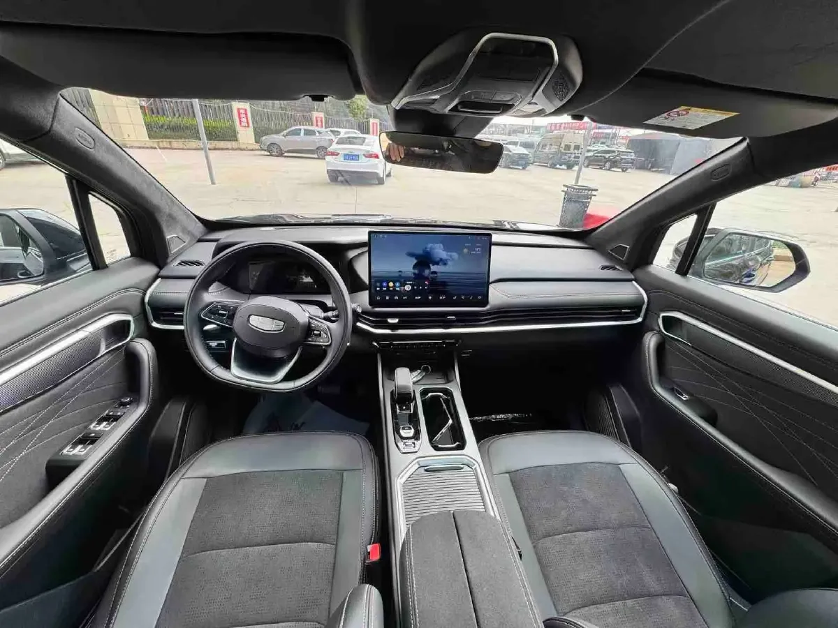 2025 Geely Okavango L 2.0T 218HP L4 7DCT,autocango,china used car exporter,china ev exporter,chinese used car exporter,chinese used ev exporter