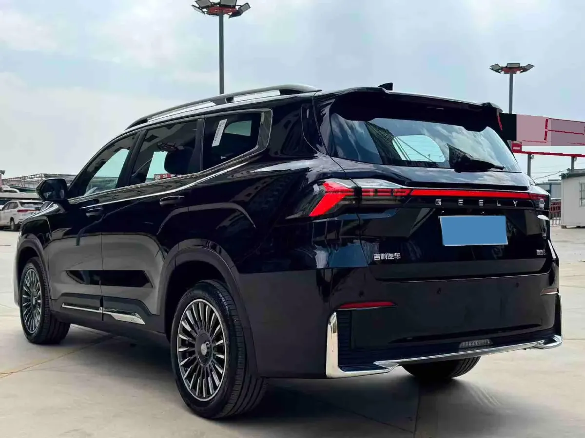 2025 Geely Okavango L 2.0T 218HP L4 7DCT,autocango,china used car exporter,china ev exporter,chinese used car exporter,chinese used ev exporter