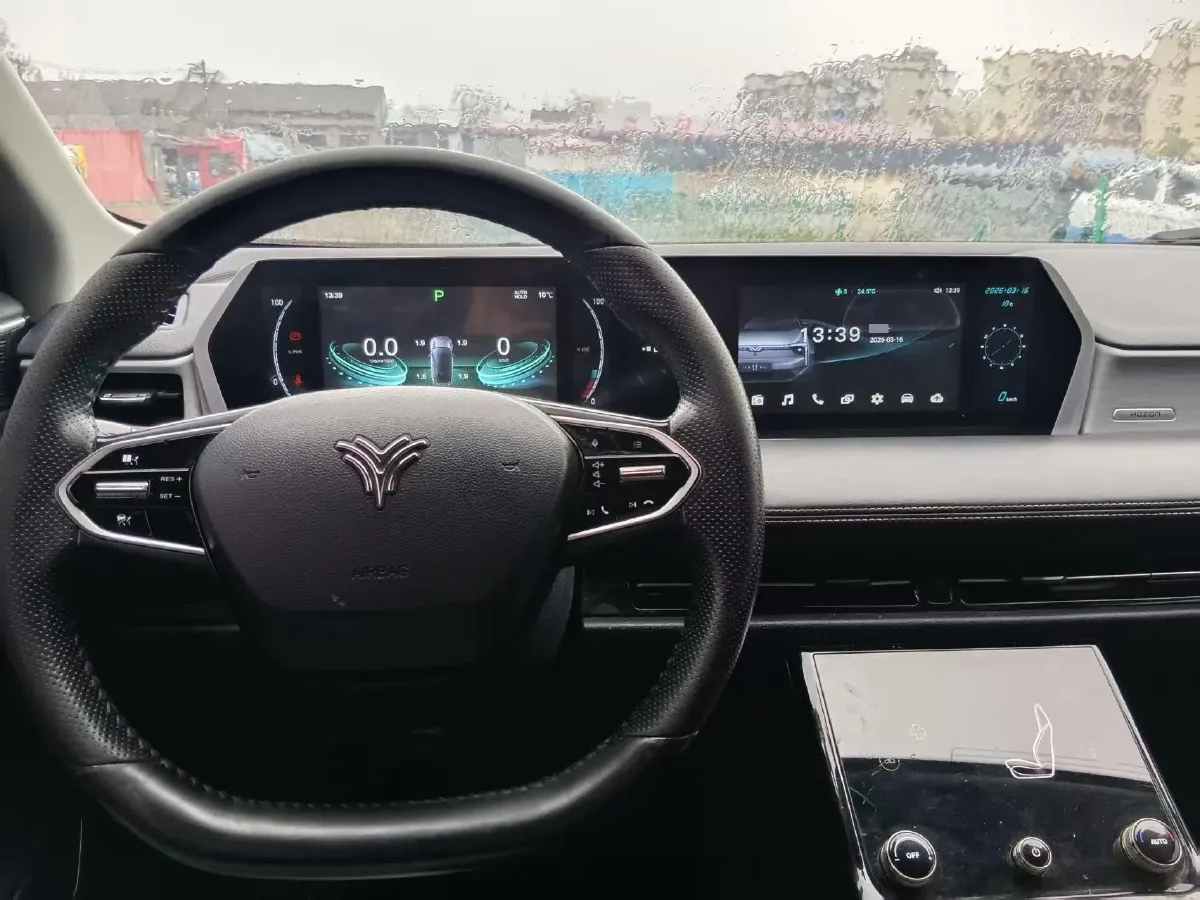 2022 Ford Focus 1.5T 177HP L4 6AT,autocango,china used car exporter,china ev exporter,chinese used car exporter,chinese used ev exporter