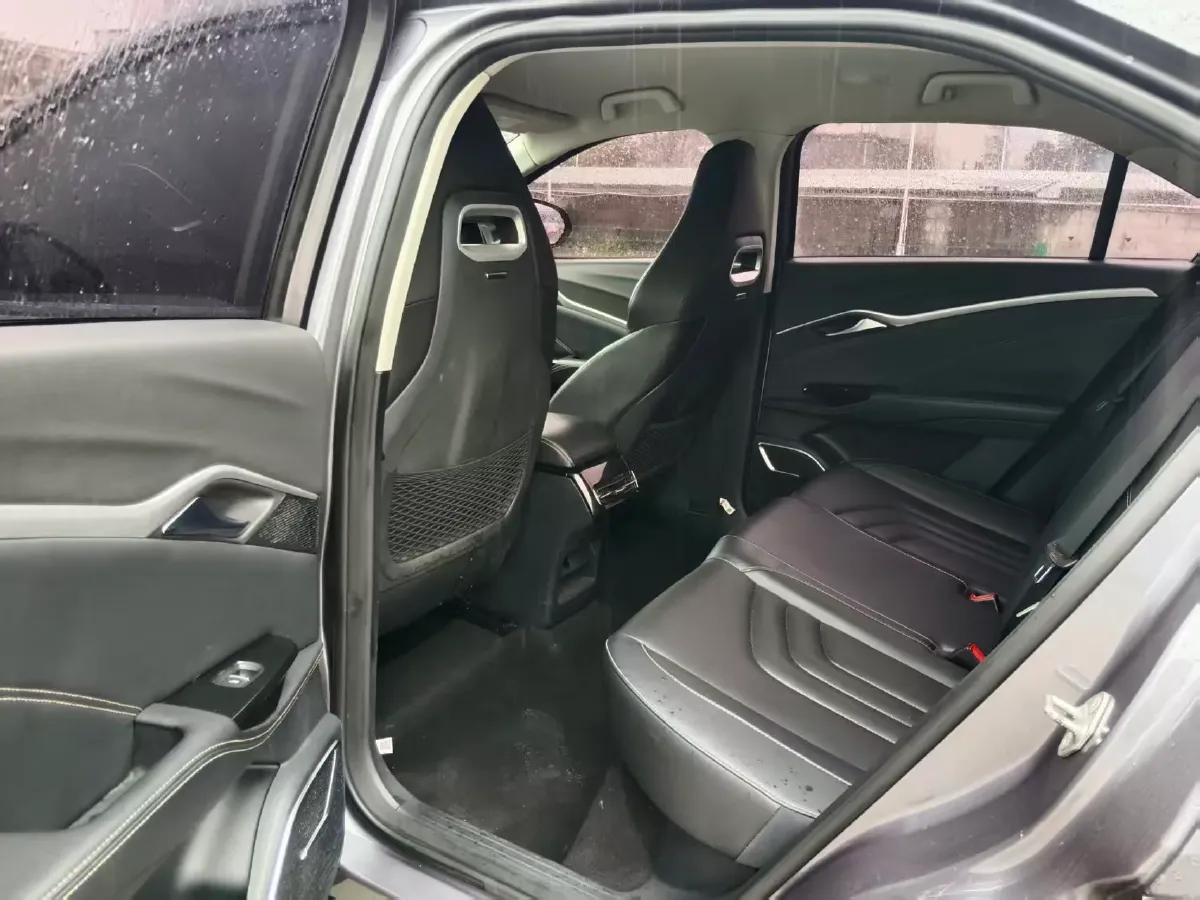 2022 Ford Focus 1.5T 177HP L4 6AT,autocango,china used car exporter,china ev exporter,chinese used car exporter,chinese used ev exporter