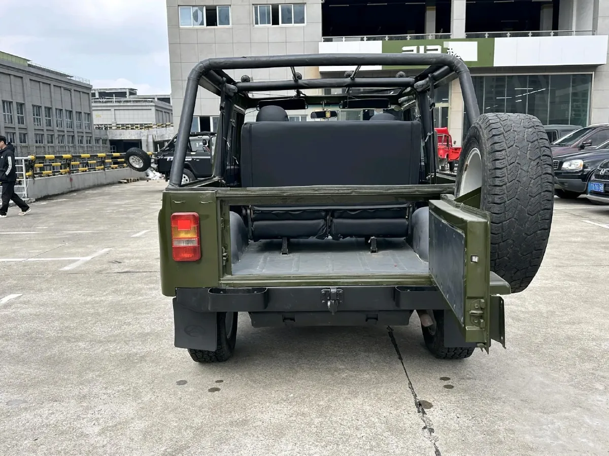 2016 BAW Battle Flag 2.0L 102HP L4 5MT,autocango,china used car exporter,china ev exporter,chinese used car exporter,chinese used ev exporter