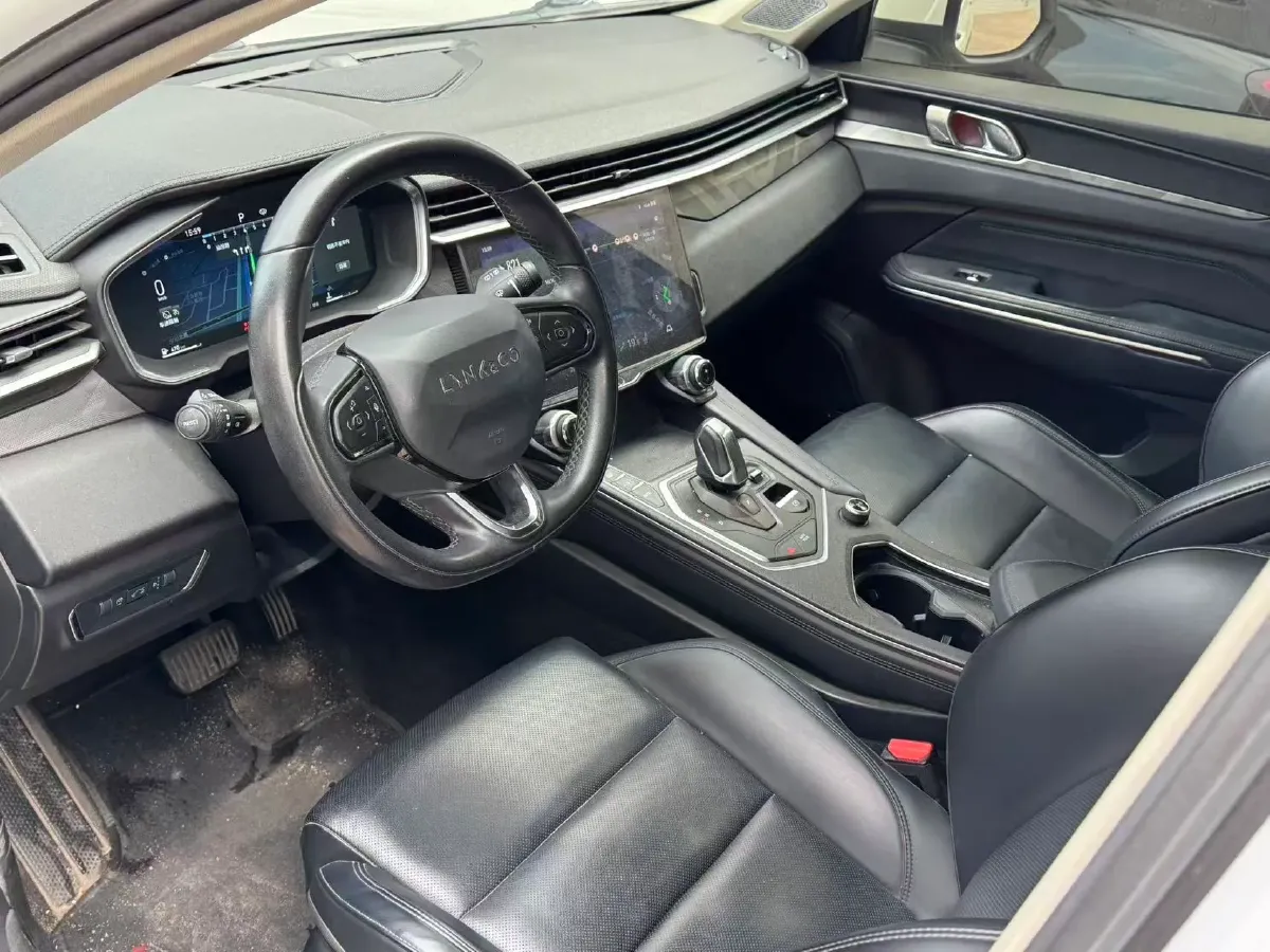 2021 LYNK&CO 01 2.0T 218HP L4 8AT,autocango,china used car exporter,china ev exporter,chinese used car exporter,chinese used ev exporter