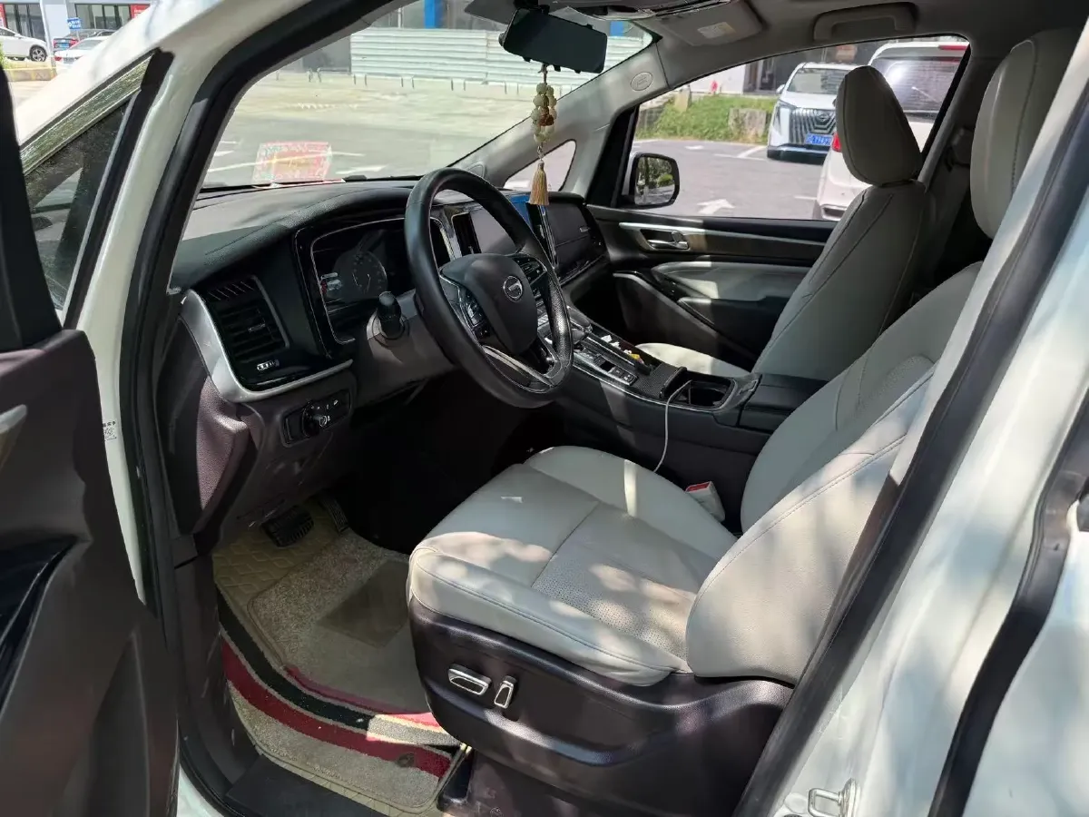 2021 GAC Trumpchi M8 2.0T 252HP L4 8AT,autocango,china used car exporter,china ev exporter,chinese used car exporter,chinese used ev exporter