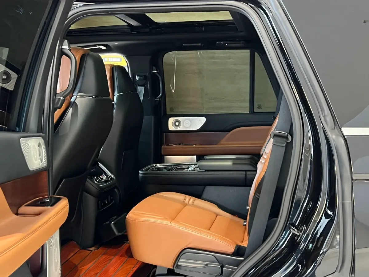 2020 Lincoln Navigator 3.5T 388HP V6 10AT,autocango,china used car exporter,china ev exporter,chinese used car exporter,chinese used ev exporter