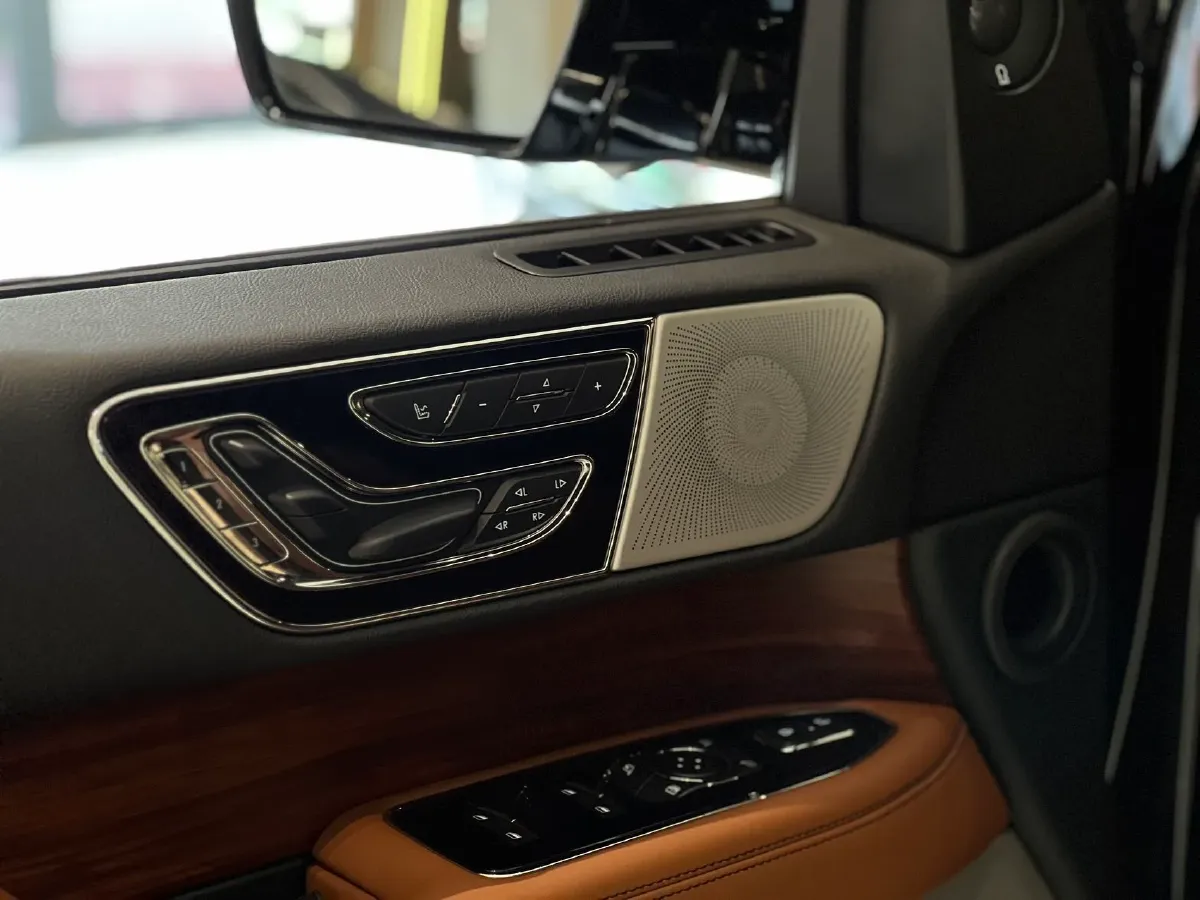 2020 Lincoln Navigator 3.5T 388HP V6 10AT,autocango,china used car exporter,china ev exporter,chinese used car exporter,chinese used ev exporter