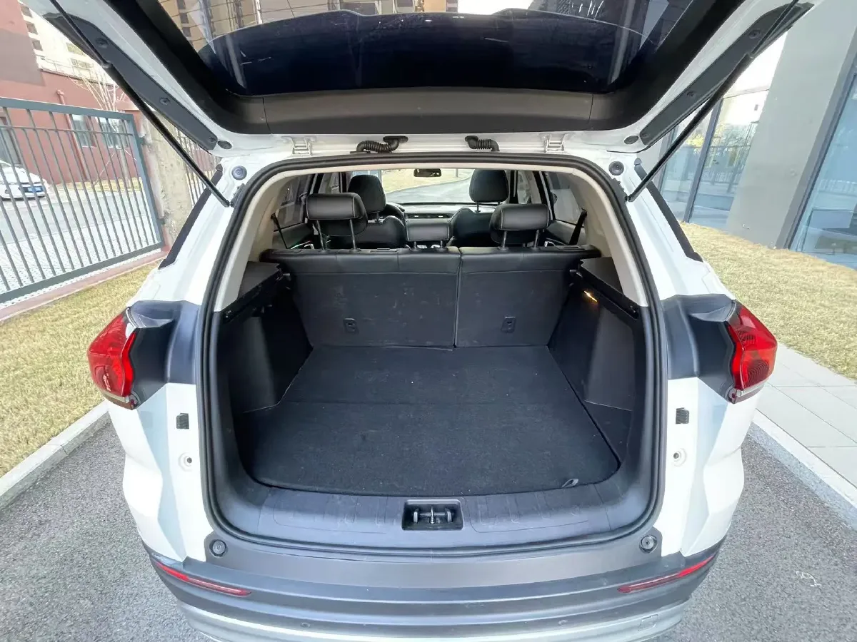 2020 Geely Azkarra 1.8T 184HP L4 7DCT,autocango,china used car exporter,china ev exporter,chinese used car exporter,chinese used ev exporter