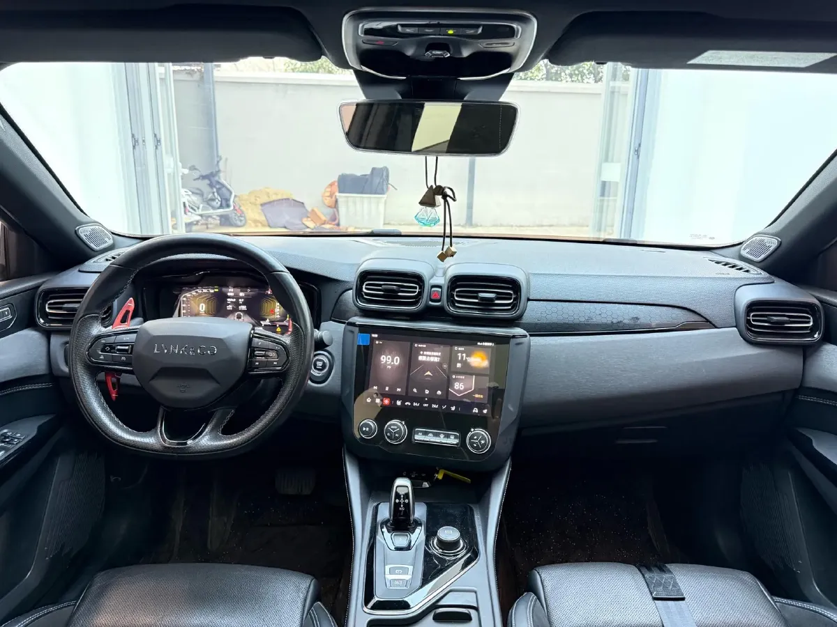 2021 LYNK&CO 03 2.0T 190HP L4 6AT,autocango,china used car exporter,china ev exporter,chinese used car exporter,chinese used ev exporter