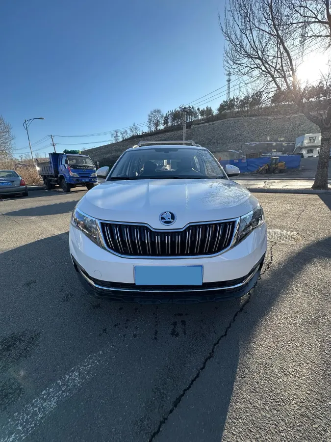 2021 Skoda Kamiq 1.5L 112HP L4 6AT,autocango,china used car exporter,china ev exporter,chinese used car exporter,chinese used ev exporter