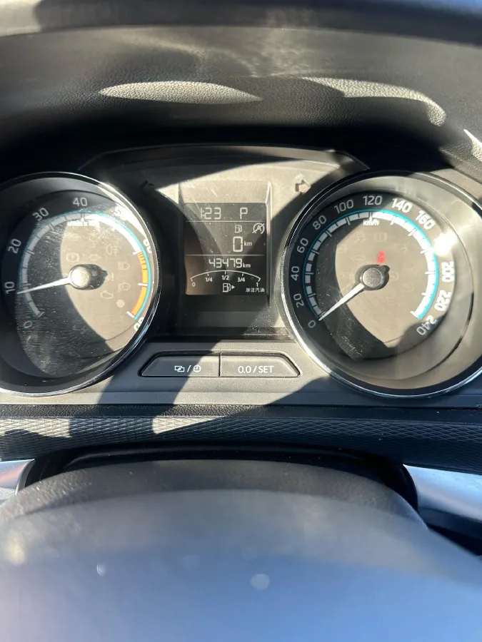 2021 Skoda Kamiq 1.5L 112HP L4 6AT,autocango,china used car exporter,china ev exporter,chinese used car exporter,chinese used ev exporter