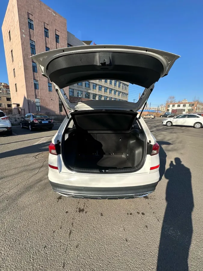 2021 Skoda Kamiq 1.5L 112HP L4 6AT,autocango,china used car exporter,china ev exporter,chinese used car exporter,chinese used ev exporter